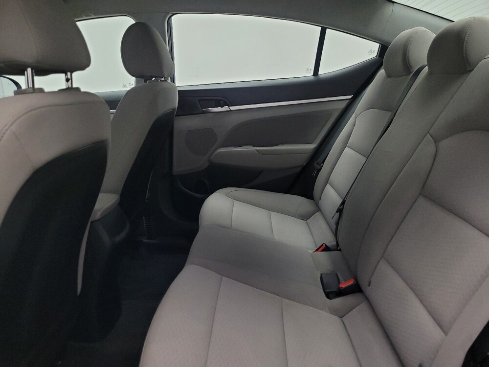 2019 Hyundai Elantra in Lombard, IL 60148 - 18080028 18