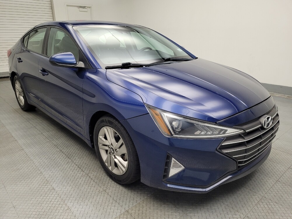 2019 Hyundai Elantra in Lombard, IL 60148 - 18080028 13