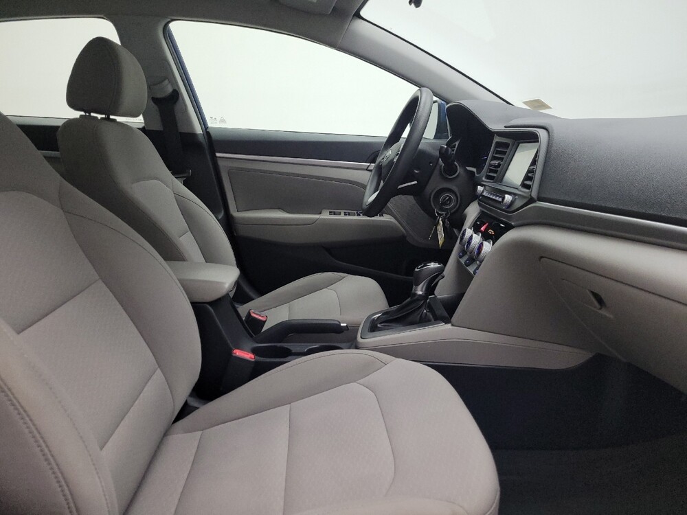 2019 Hyundai Elantra in Lombard, IL 60148 - 18080028 21