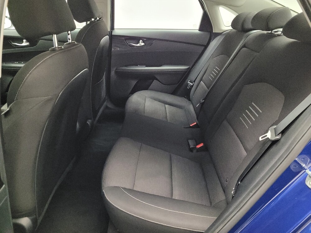 2019 Kia Forte in Montclair, CA 91763 - 18080031 18