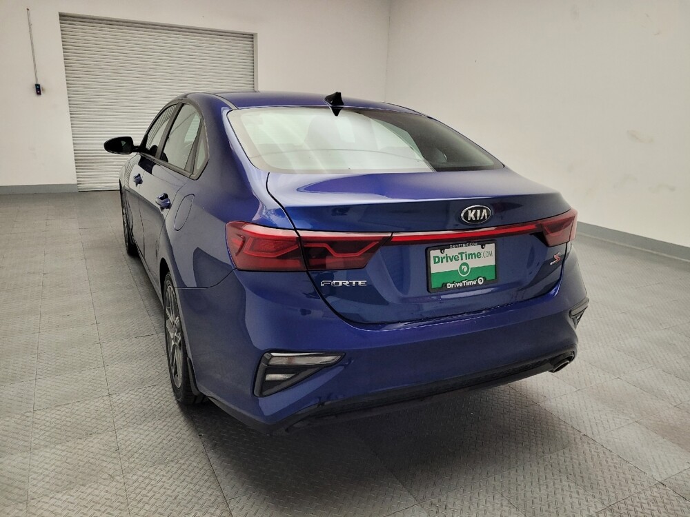 2019 Kia Forte in Montclair, CA 91763 - 18080031 6