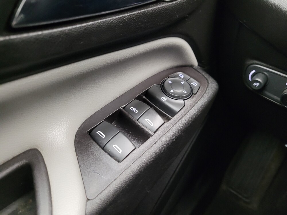 2020 Chevrolet Equinox in Taylor, MI 48180 - 18080036 27