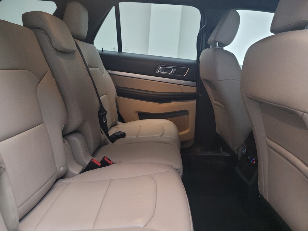 2018 Ford Explorer in Taylor, MI 48180 - 18080037 19
