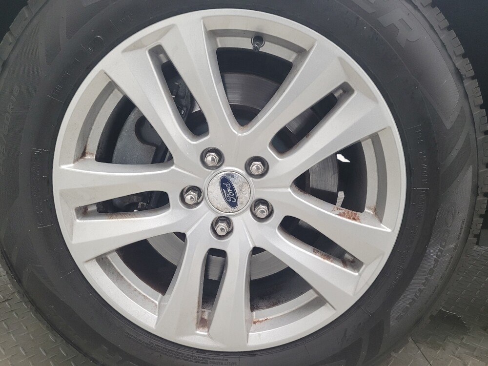 2018 Ford Explorer in Taylor, MI 48180 - 18080037 31