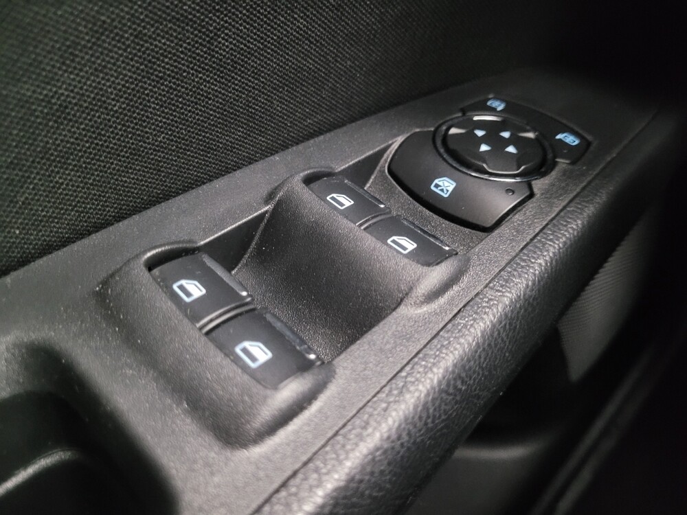 2019 Ford Fusion in Highland, IN 46322 - 18080039 27