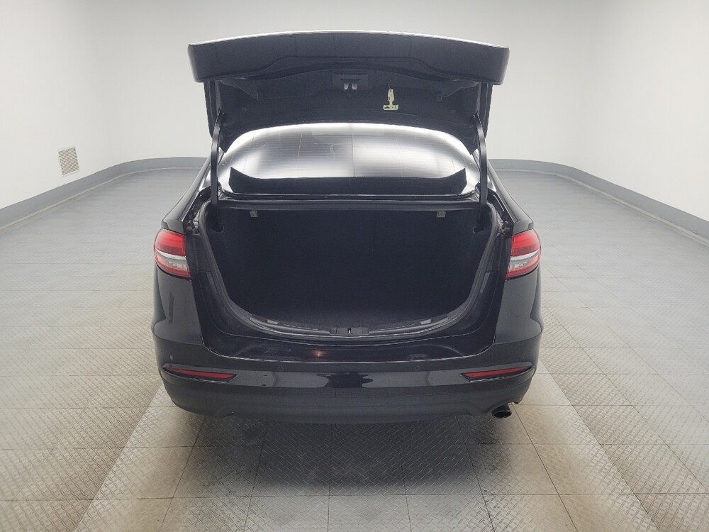 2019 Ford Fusion in Highland, IN 46322 - 18080039 29