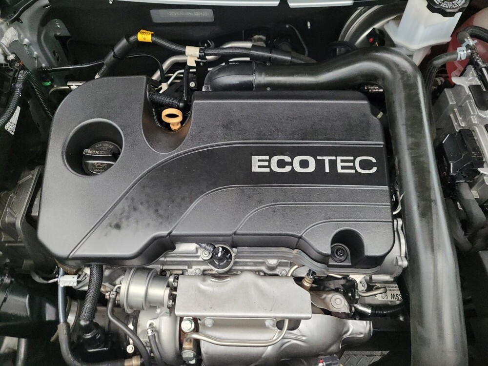 2021 Chevrolet Equinox in Mesa, AZ 85210 - 18080044 30