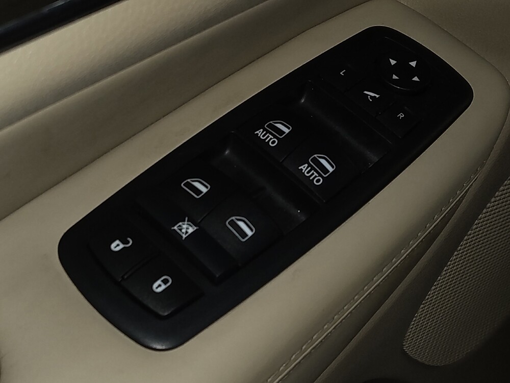 2019 Jeep Grand Cherokee in Ocala, FL 34471 - 18080045 27