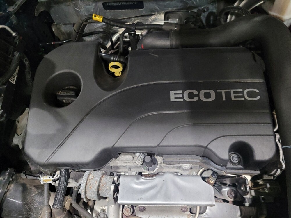 2022 Chevrolet Equinox in Pittsburgh, PA 15237 - 18080054 30