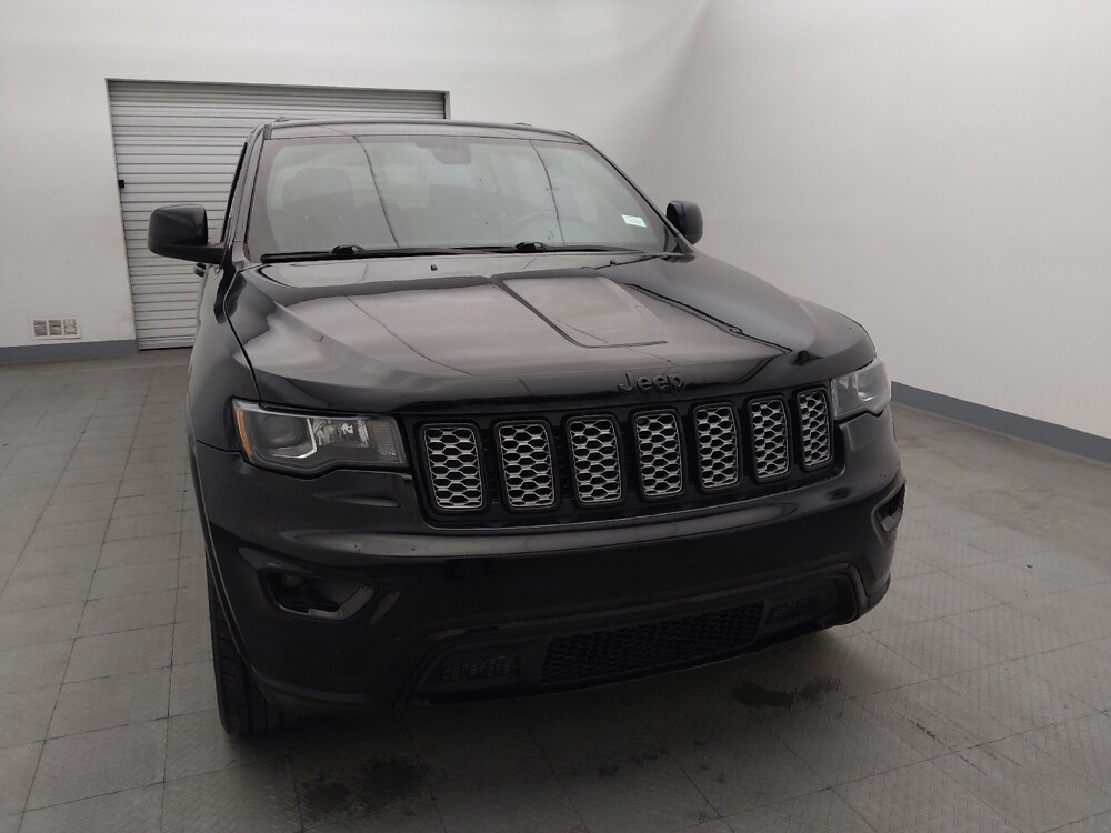 2018 Jeep Grand Cherokee in Houston, TX 77060 - 18080059 14