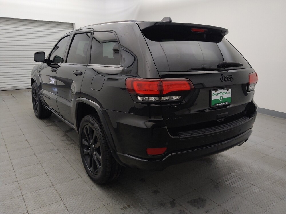 2018 Jeep Grand Cherokee in Houston, TX 77060 - 18080059 5