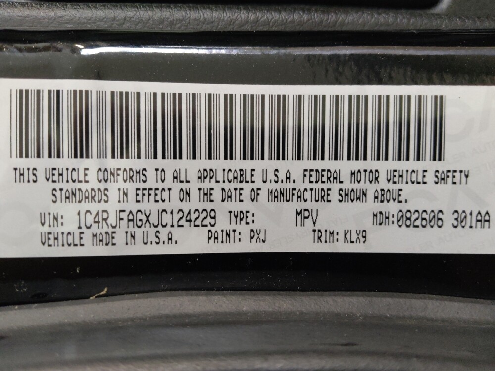 2018 Jeep Grand Cherokee in Houston, TX 77060 - 18080059 33