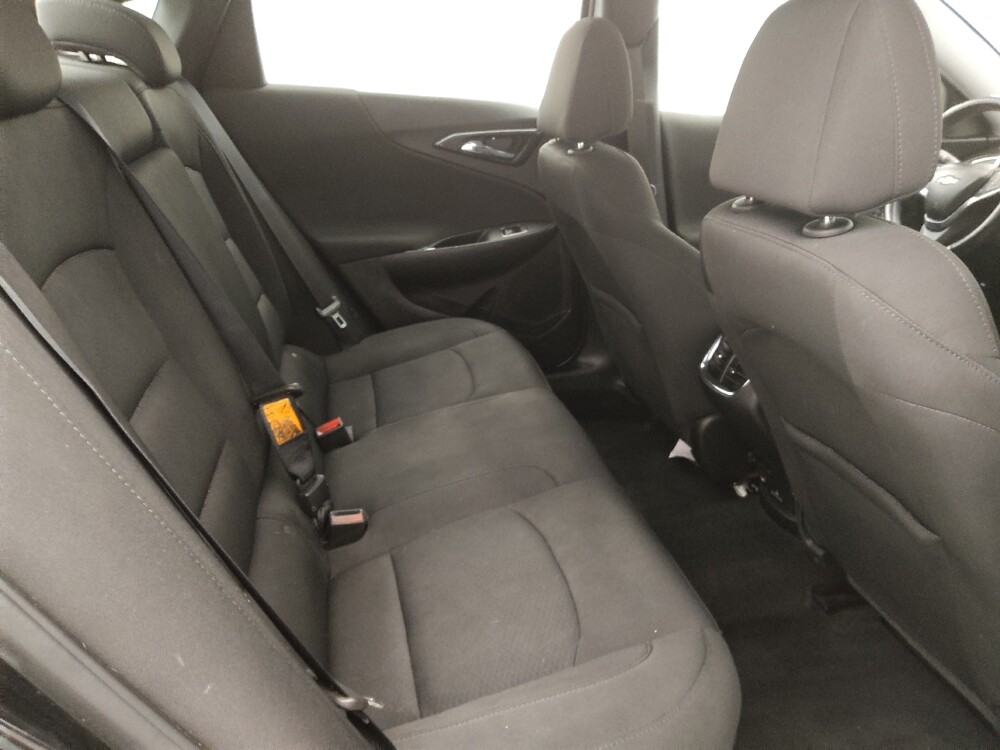 2018 Chevrolet Malibu in Tampa, FL 33619 - 18080062 19