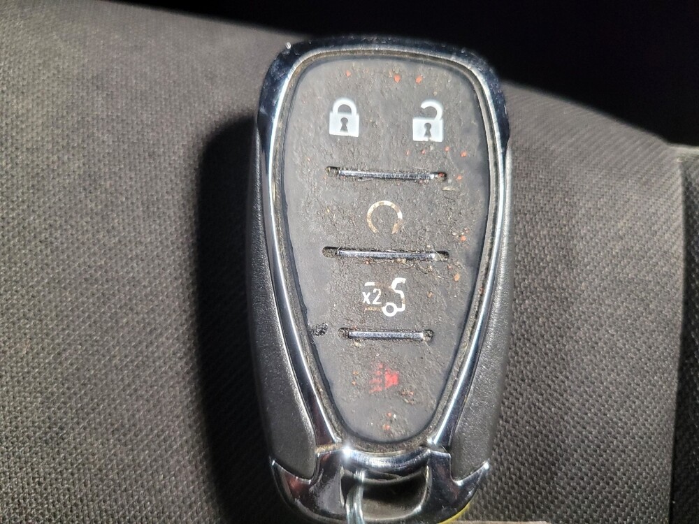 2018 Chevrolet Malibu in Tampa, FL 33619 - 18080062 32