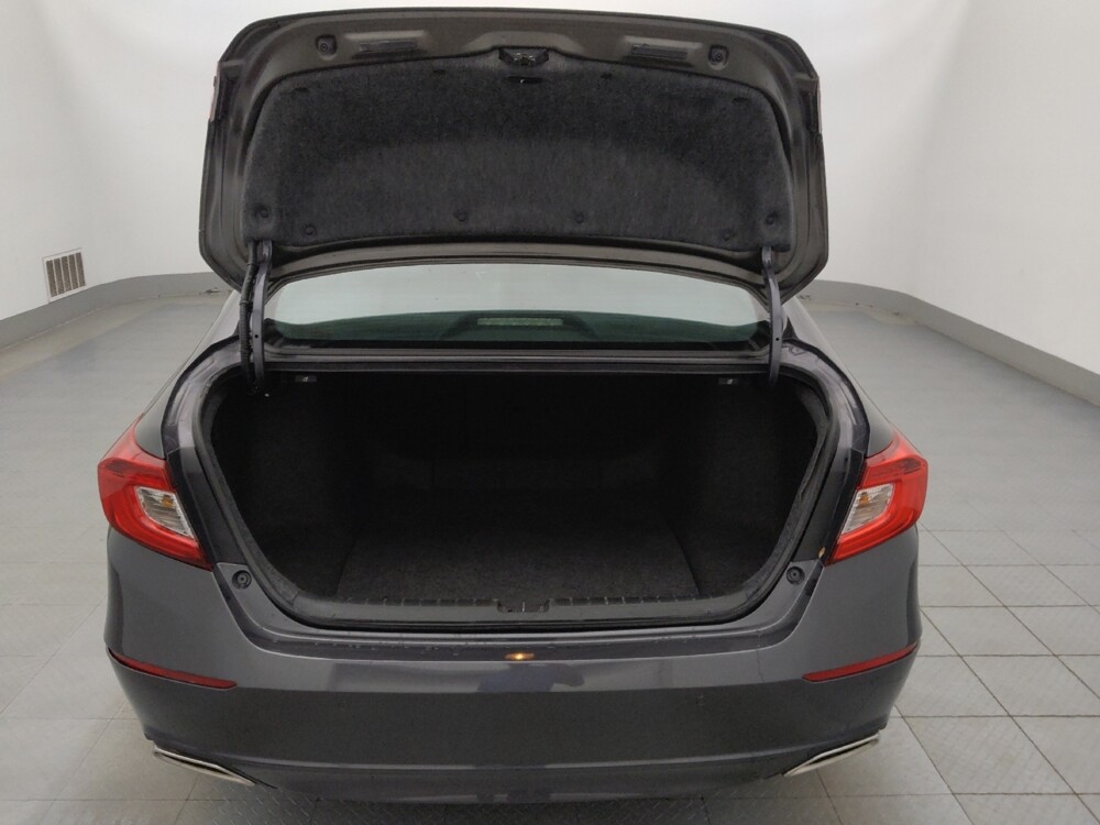 2018 Honda Accord in Tampa, FL 33619 - 18080063 29