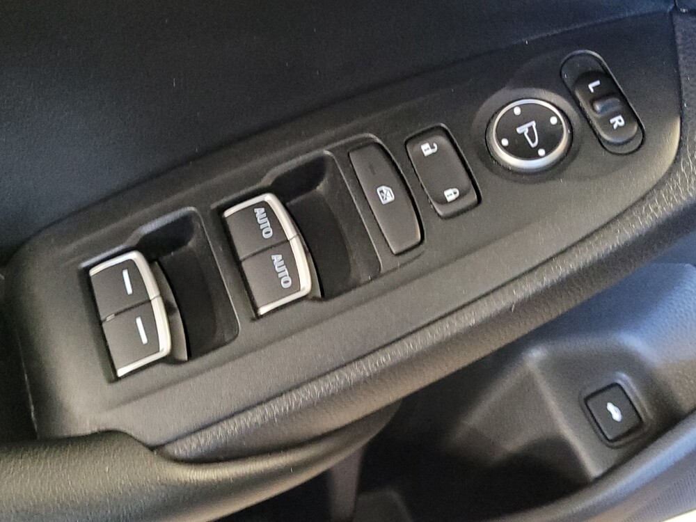 2018 Honda Accord in Tampa, FL 33619 - 18080063 27