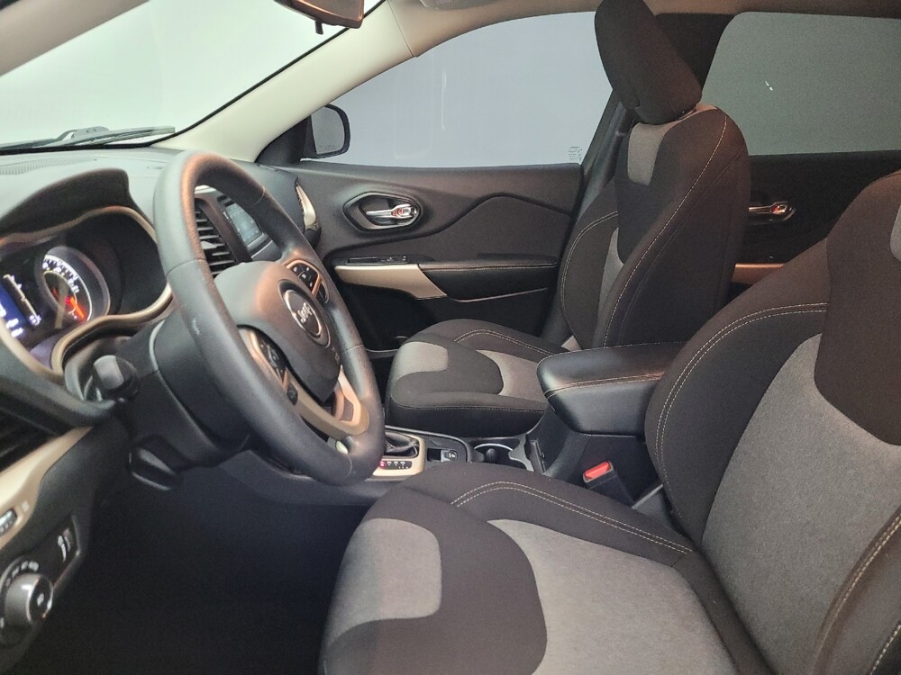 2018 Jeep Cherokee in Mesa, AZ 85210 - 18080087 17