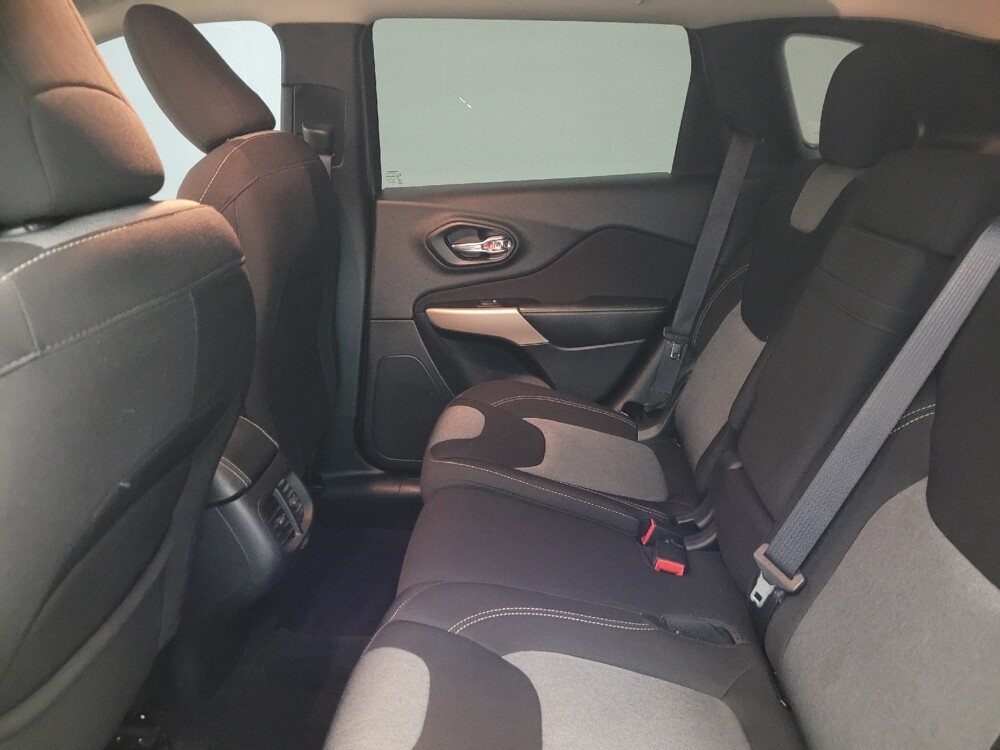 2018 Jeep Cherokee in Mesa, AZ 85210 - 18080087 18