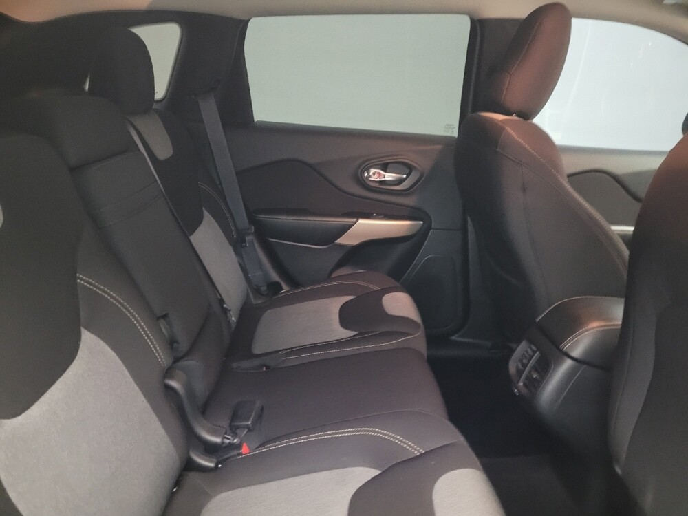 2018 Jeep Cherokee in Mesa, AZ 85210 - 18080087 19