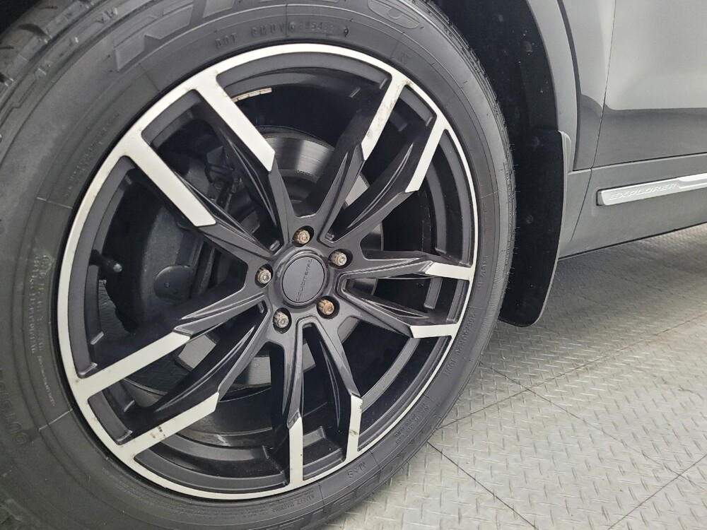 2016 Ford Explorer in Jacksonville, FL 32210 - 18080093 31