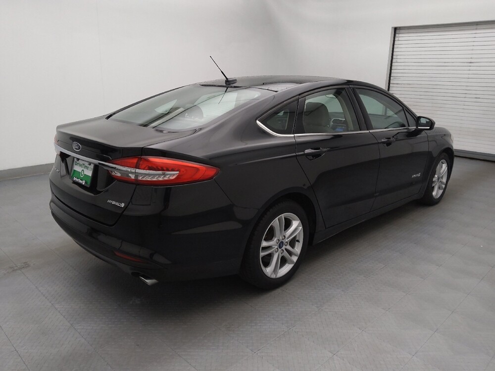 2018 Ford Fusion in Fayetteville, NC 28304 - 18080102 9