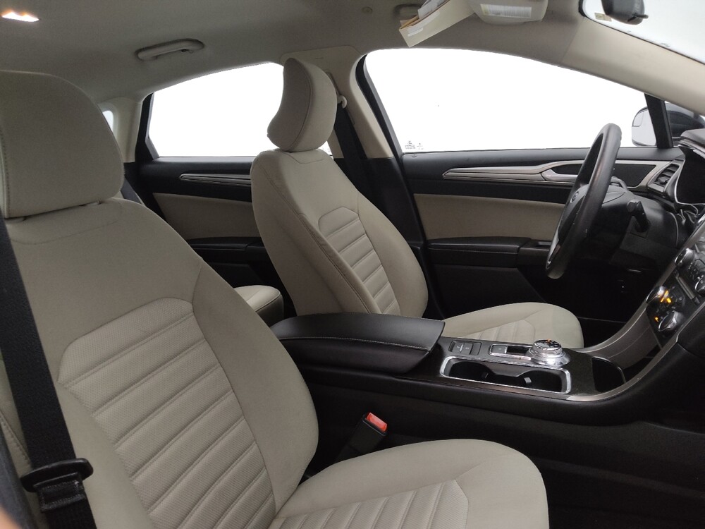 2018 Ford Fusion in Fayetteville, NC 28304 - 18080102 21