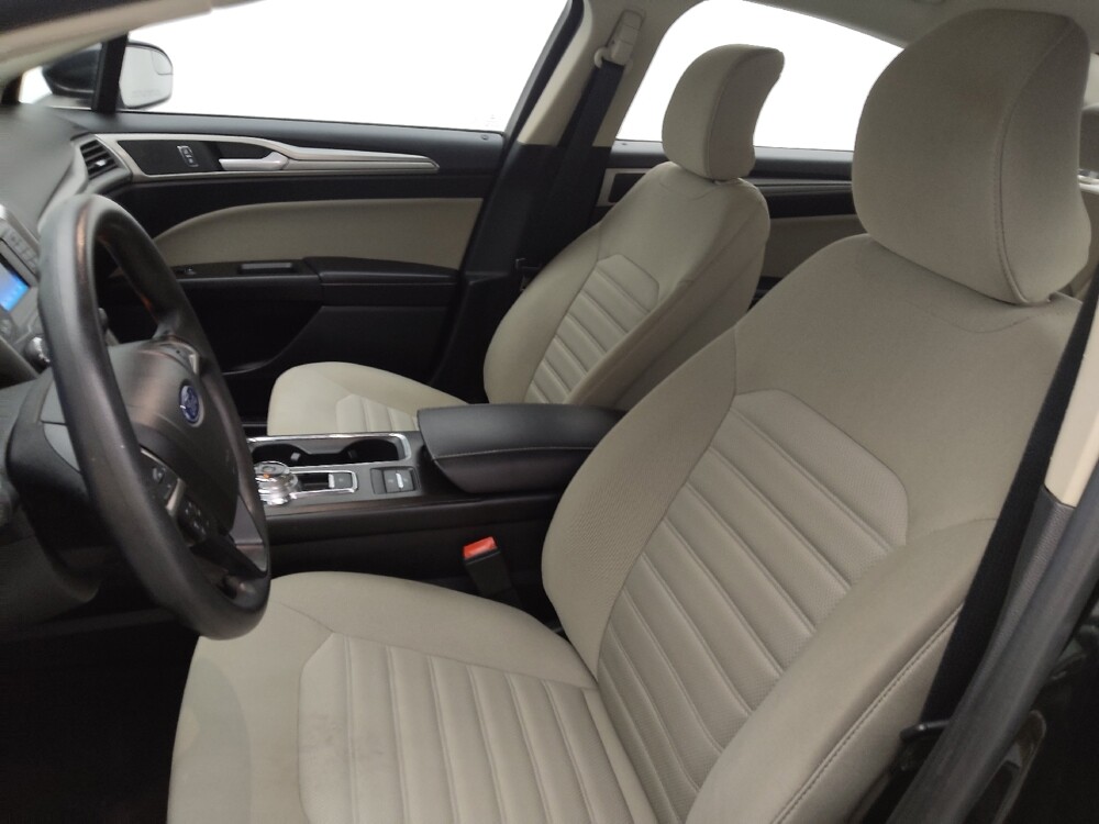 2018 Ford Fusion in Fayetteville, NC 28304 - 18080102 17