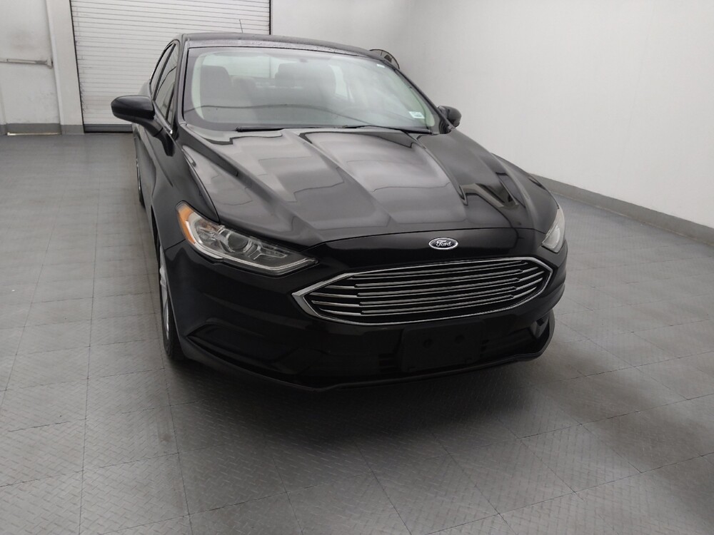 2018 Ford Fusion in Fayetteville, NC 28304 - 18080102 14