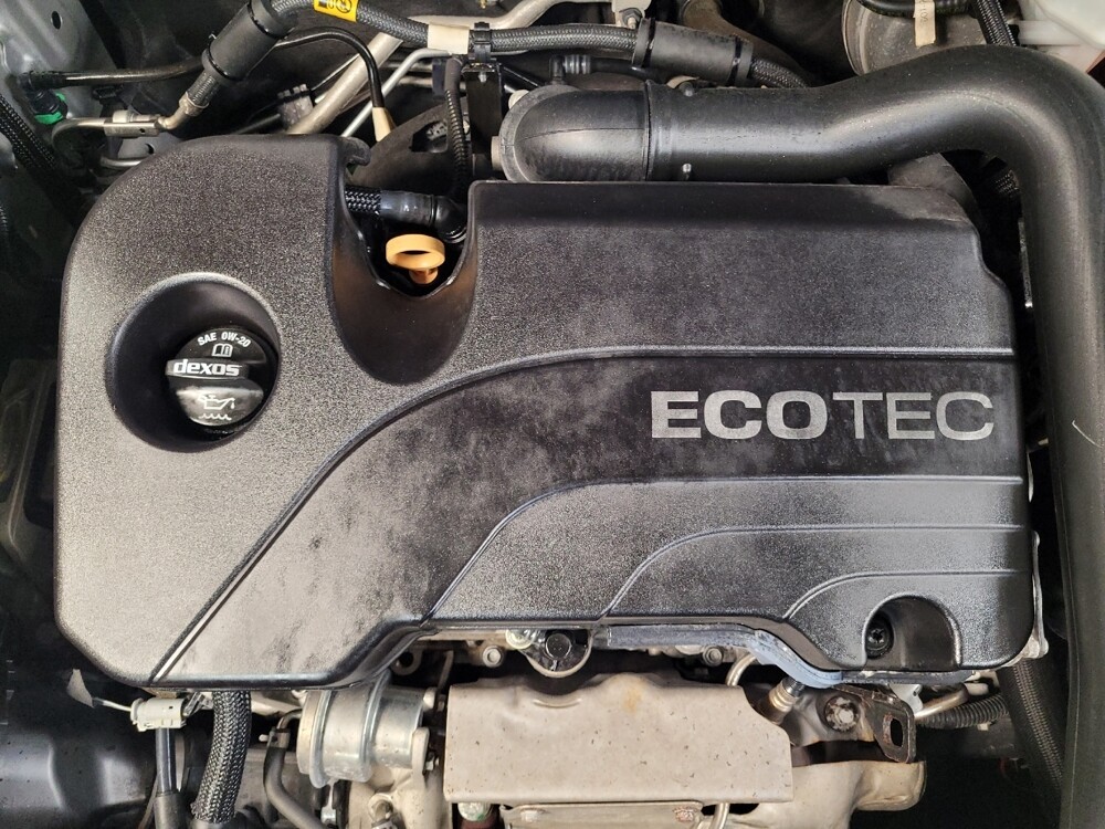 2019 Chevrolet Equinox in Marietta, GA 30062 - 18080106 30