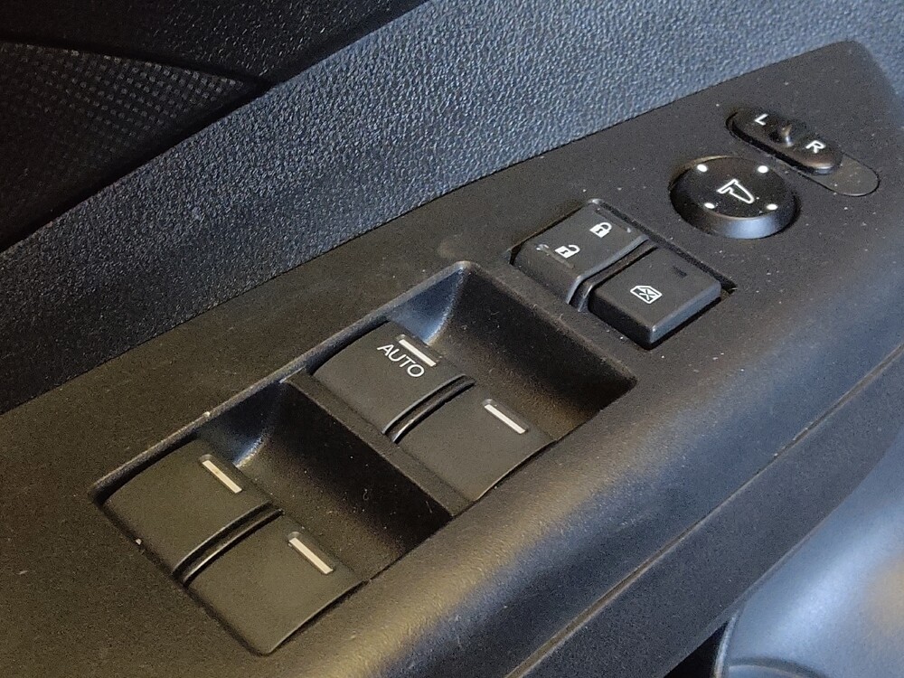 2016 Honda CR-V in Fort Myers, FL 33907 - 18080126 27