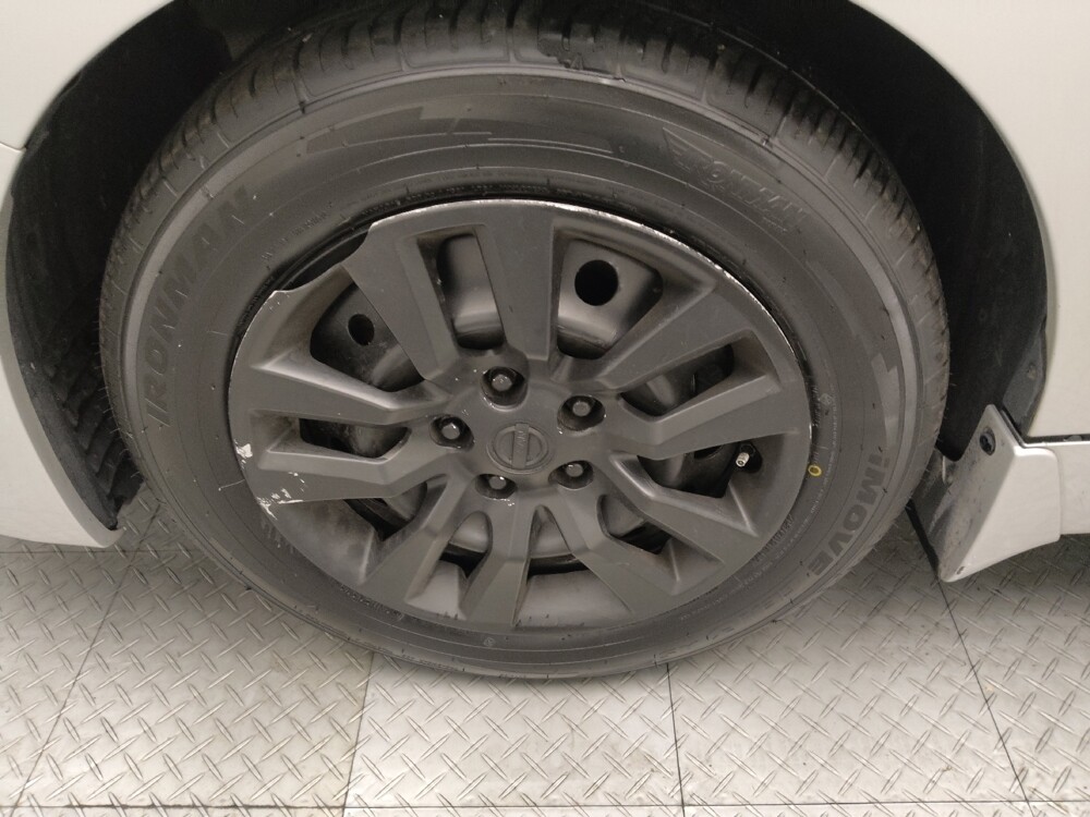 2017 Nissan Altima in Lombard, IL 60148 - 18080129 31