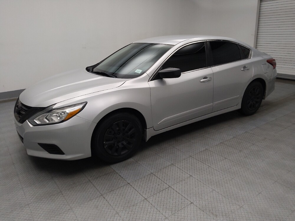 2017 Nissan Altima in Lombard, IL 60148 - 18080129 2