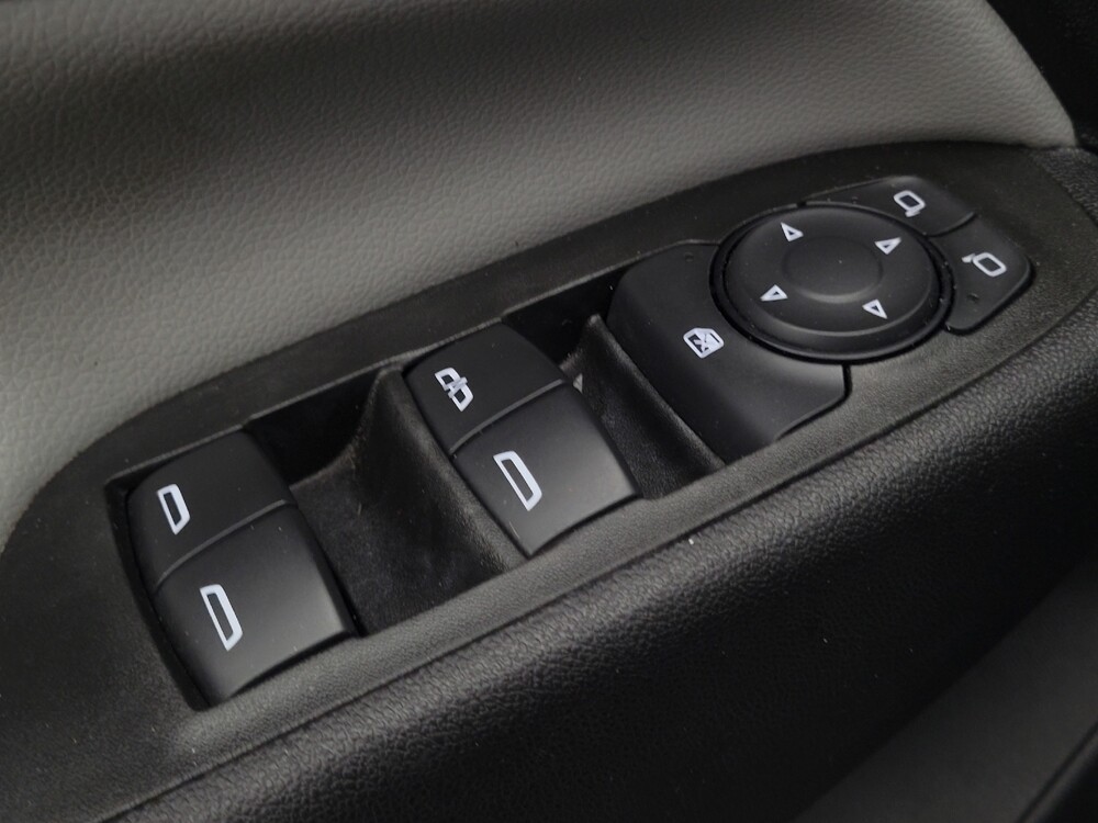 2020 Chevrolet Equinox in Fort Myers, FL 33907 - 18080135 27