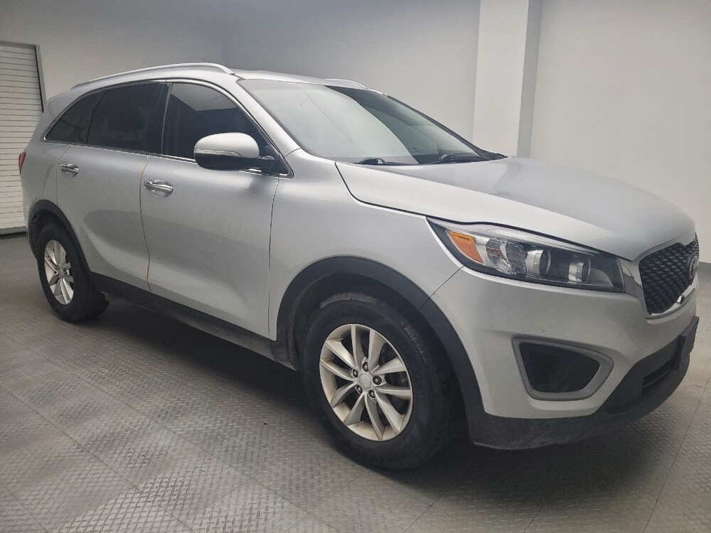 2016 Kia Sorento in Eastpointe, MI 48021 - 18080139 11