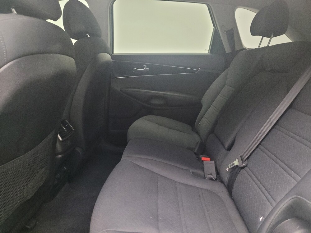 2016 Kia Sorento in Eastpointe, MI 48021 - 18080139 18