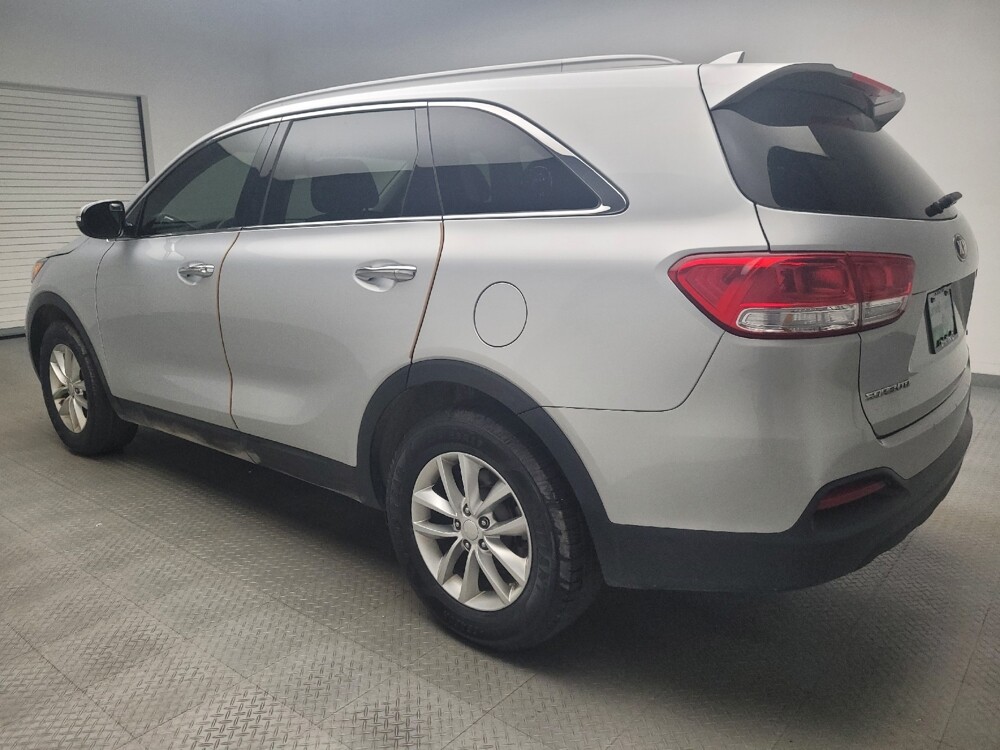 2016 Kia Sorento in Eastpointe, MI 48021 - 18080139 3