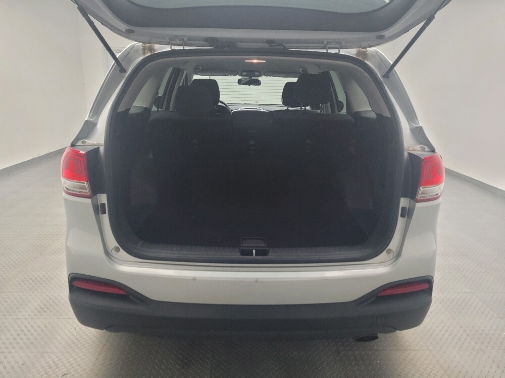 2016 Kia Sorento in Eastpointe, MI 48021 - 18080139 29