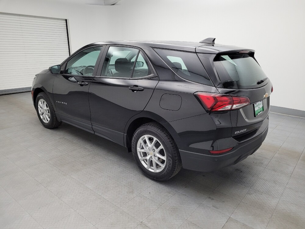 2022 Chevrolet Equinox in Maple Heights, OH 44137 - 18080144 3