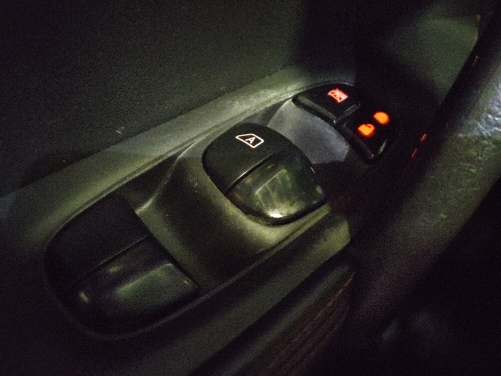 2020 Nissan Rogue in Chandler, AZ 85225 - 18080146 27