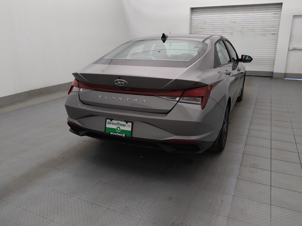 2022 Hyundai Elantra in Tallahassee, FL 32304 - 18080165 7