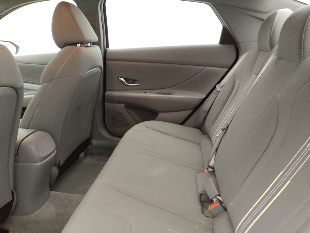 2022 Hyundai Elantra in Tallahassee, FL 32304 - 18080165 18