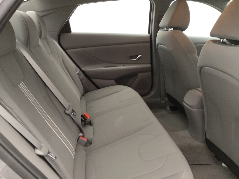 2022 Hyundai Elantra in Tallahassee, FL 32304 - 18080165 19