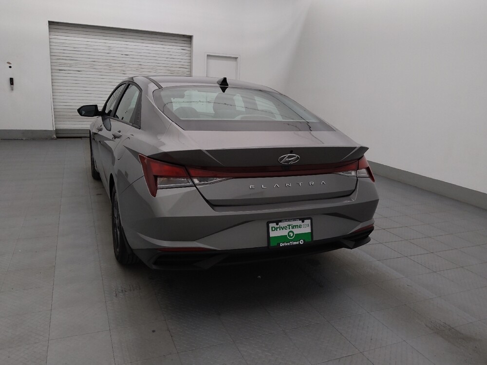 2022 Hyundai Elantra in Tallahassee, FL 32304 - 18080165 6