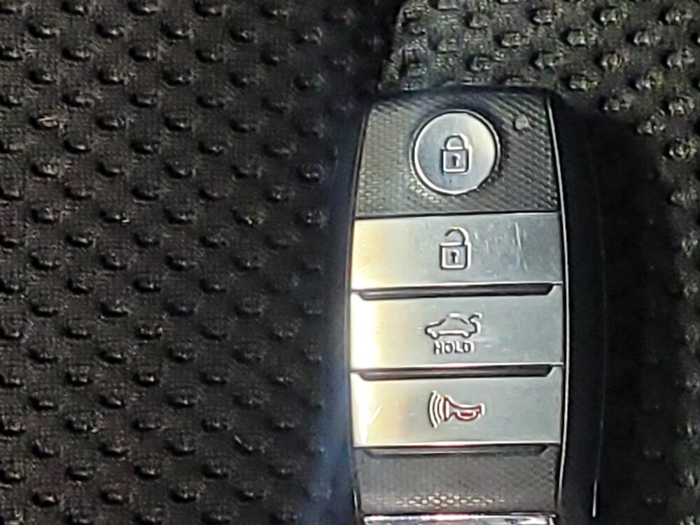 2019 Kia Optima in Lewisville, TX 75067 - 18080166 32