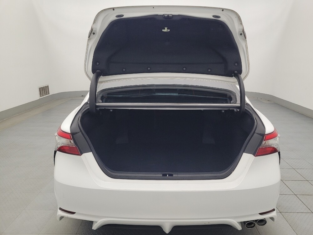 2019 Toyota Camry in Tampa, FL 33619 - 18080168 29