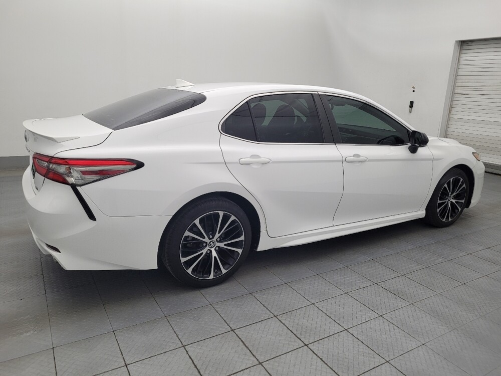 2019 Toyota Camry in Tampa, FL 33619 - 18080168 10