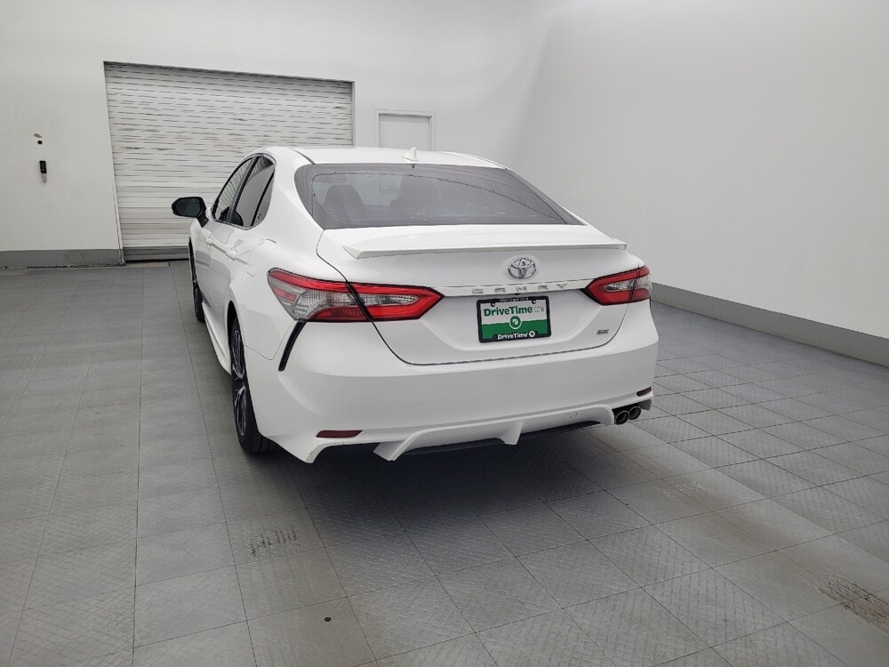 2019 Toyota Camry in Tampa, FL 33619 - 18080168 6