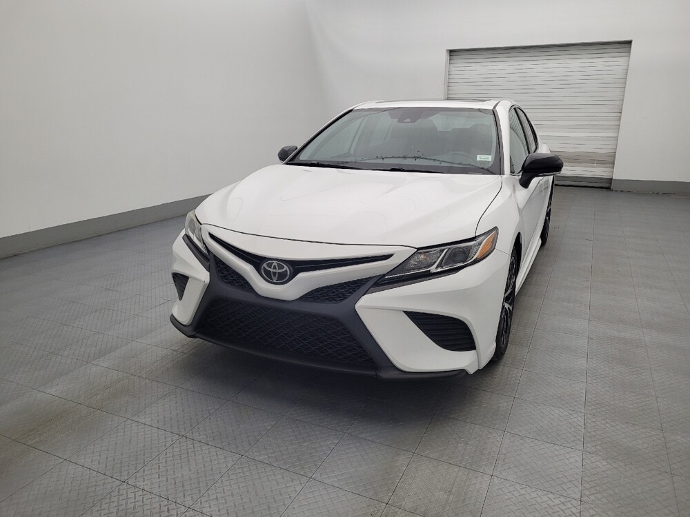 2019 Toyota Camry in Tampa, FL 33619 - 18080168 15