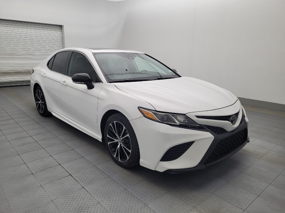 2019 Toyota Camry in Tampa, FL 33619 - 18080168 13