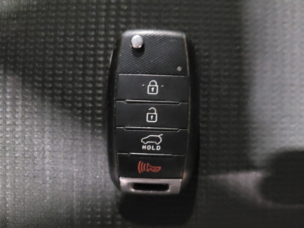 2015 Kia Sorento in Plymouth Meeting, PA 19462 - 18080177 33